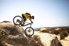 video-2021_time-travel-through-the-evolution-of-mtb-with-hans-rey-and-shimano_16