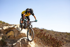 video-2021_time-travel-through-the-evolution-of-mtb-with-hans-rey-and-shimano_17