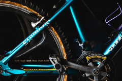 video-2021_time-travel-through-the-evolution-of-mtb-with-hans-rey-and-shimano_22